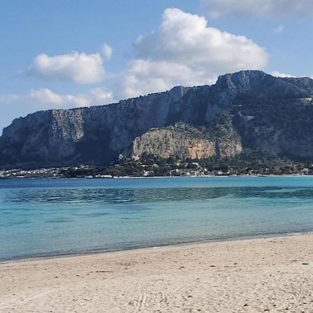 Fronte Mare Arenella Bed and Breakfast Palermo Exterior foto