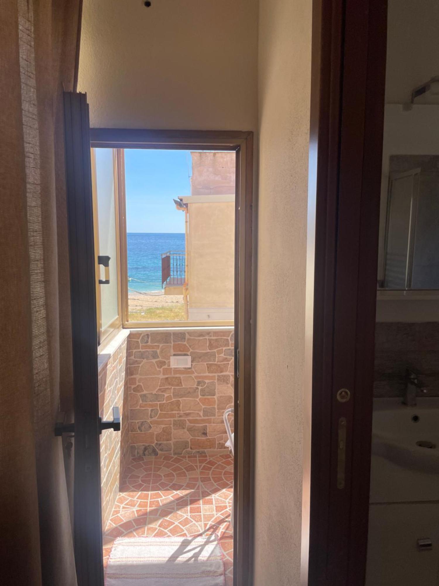 Fronte Mare Arenella Bed and Breakfast Palermo Exterior foto